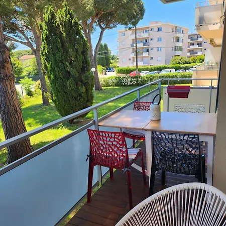 A Centre * Frejus